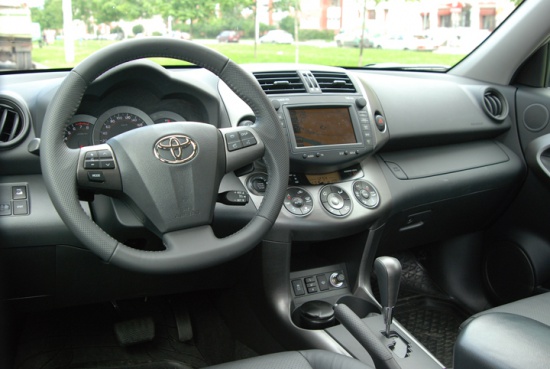Обзор Toyota RAV4 2010