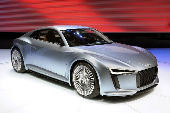 Audi показали в Детройте концепт Audi E-tron