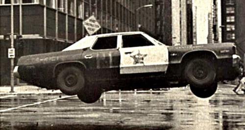 Dodge Monaco 1974 года выпуска.