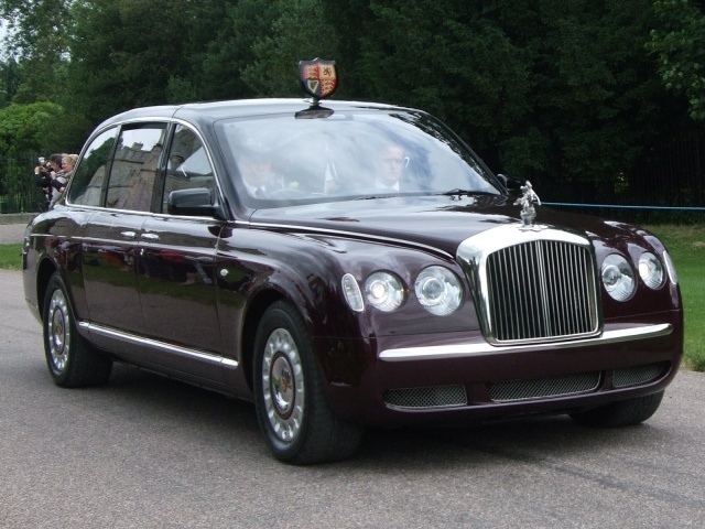 Автомобиль королевы Великобритании Елизаветы Второй