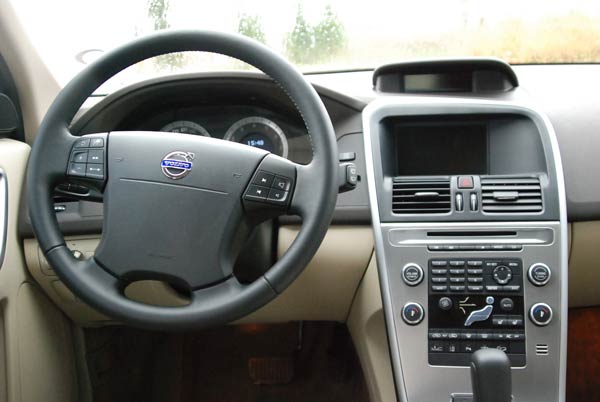Обзор Volvo XC60 2008