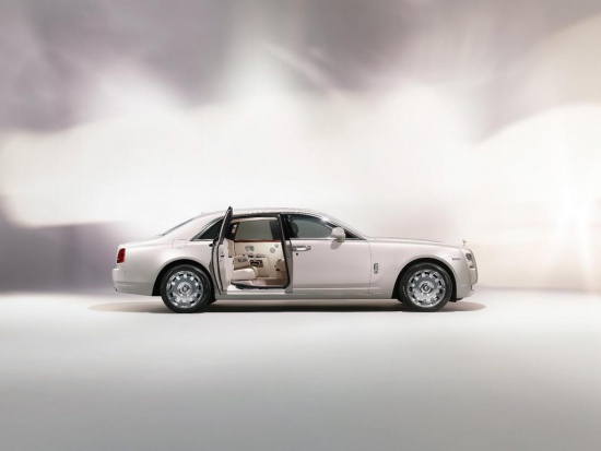 Концепт Rolls-Royce Ghost Six Senses дебютировал в Пекине