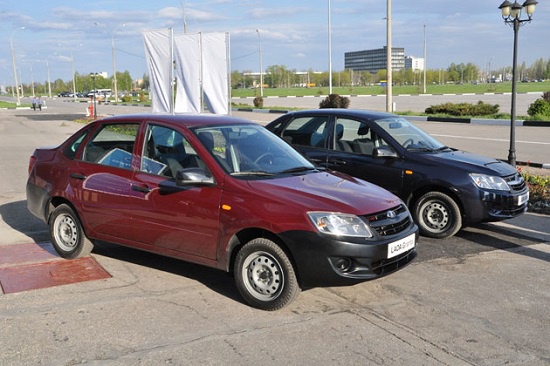 АвтоВАЗ отправил в Европу 20 автомобилей Lada Granta