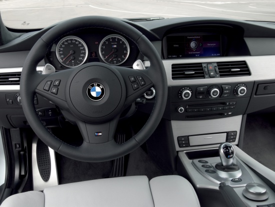 BMW M5 и М6 полностью отказались от "механики"