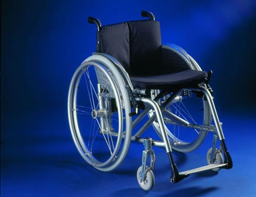 АвтоВАЗ будет выпускать инвалидные коляски