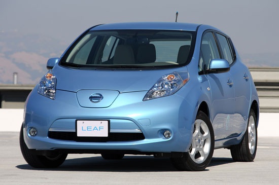 8. "Пригородный автомобиль" – Nissan Leaf, электромобиль. Стоимость в США – 25-30 тыс. долларов.