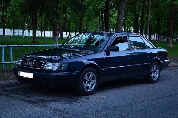 Audi 100 C4 