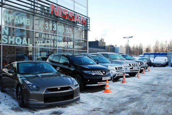 Nissan GT-R возглавил модельную линейку Nissan, представленных в России.