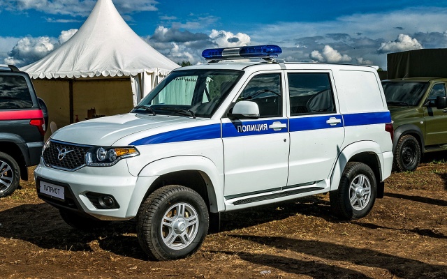 УАЗ Патриот - новый автомобиль для полиции