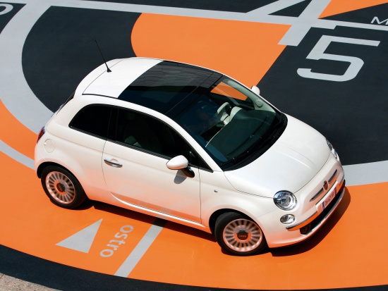 Стали известны рублевые цены на обновленный Fiat 500