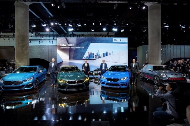 BMW M привезли на автосалон в Лос-Анджелесе полный комплект новых SAVs и SACs