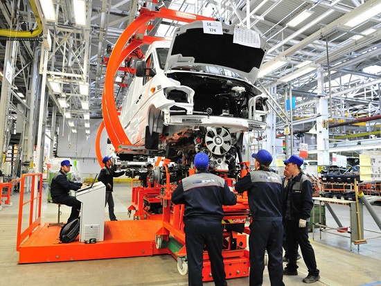 Mercedes планирует расширить производство в России