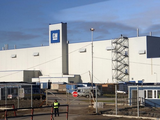 GM остановит петербургский завод на два месяца