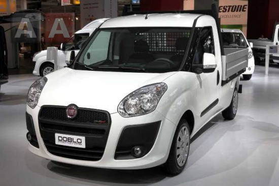 Грузовичок Doblo от Fiat