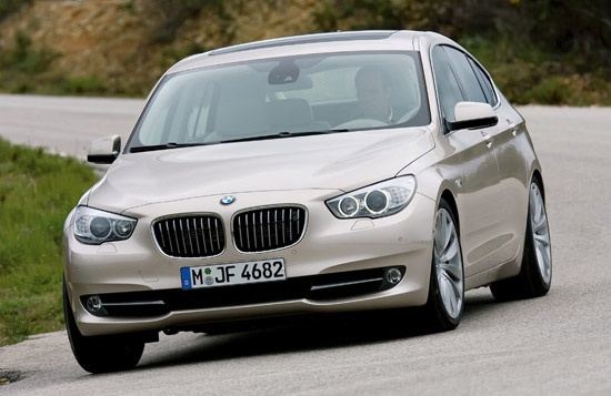 BMW 5 Series Gran Turismo (лучший кроссовер)