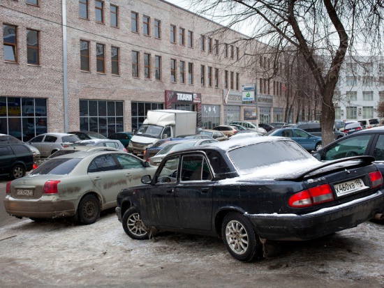 Час парковки в центре Москвы будет стоить 300-500 рублей