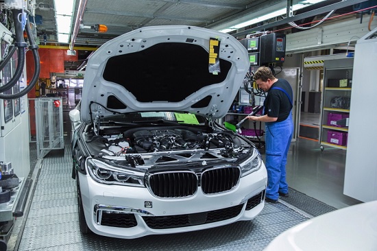 Новый двигатель BMW с четырьмя турбинами выдаст 395 лошадей