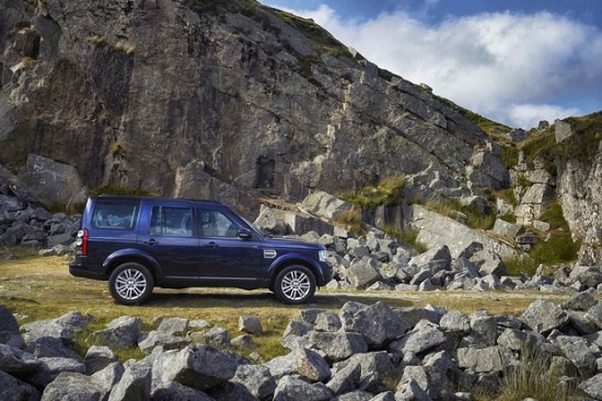 Land Rover Discovery: первые фото после рестайлинга