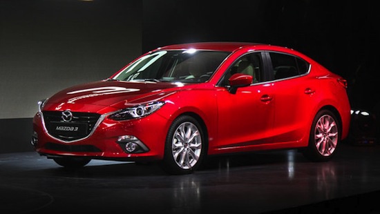 Новая Mazda3 в России по цене от 725 000 рублей