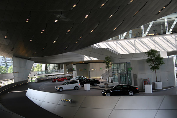 Офис BMW в Мюнхене