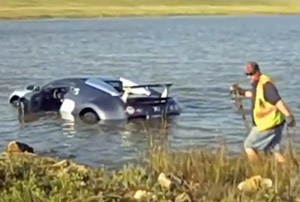 Самая нелепая авария Bugatti Veyron