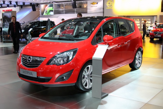 Московский международный автомобильный салон: новинки Opel. Фото
