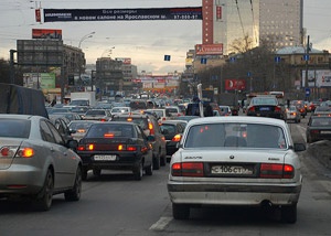 У половины россиян есть автомобили