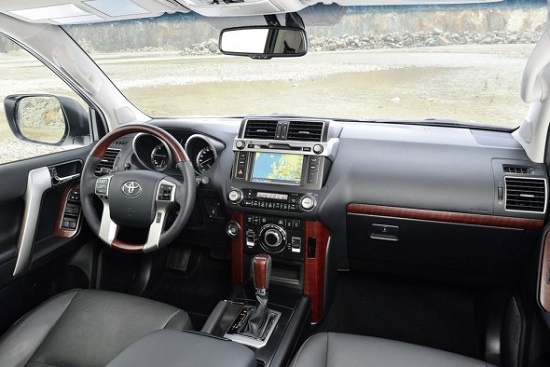Toyota окончательно рассекретила обновленный Land Cruiser Prado