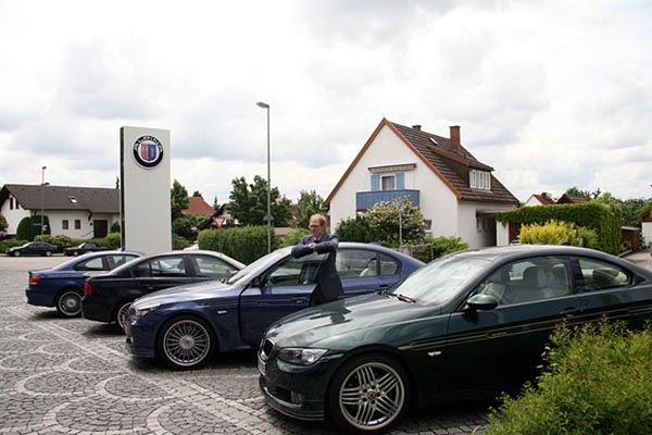 Впрочем, многочисленный штат сотрудников и не требуется: сборка автомобилей марки BMW Alpina происходит на заводах BMW