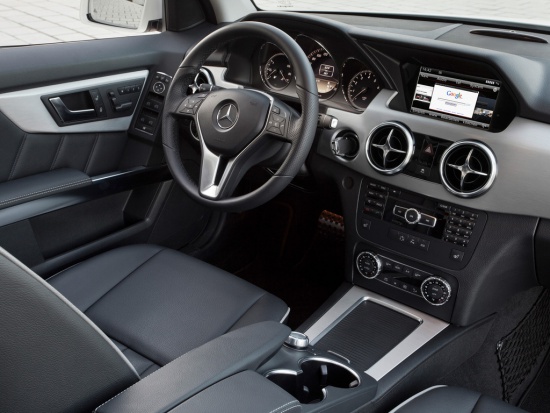 В Нью-Йорк приедет рестайлинговый Mercedes-Benz GLK