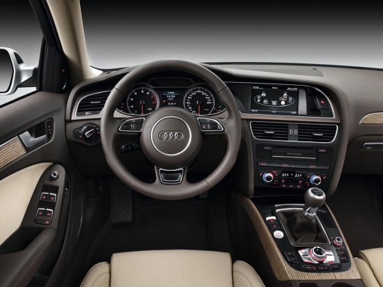 Новое поколение Audi A4 - российские цены