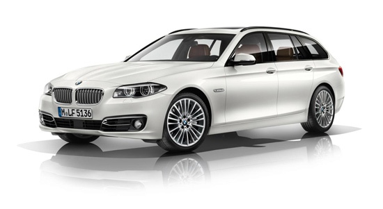 BMW официально представила обновленную 5-Series