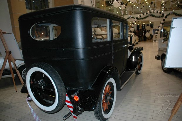 Самый "пожилой" участник выставки - Volvo OV4 Jacob 1927 года