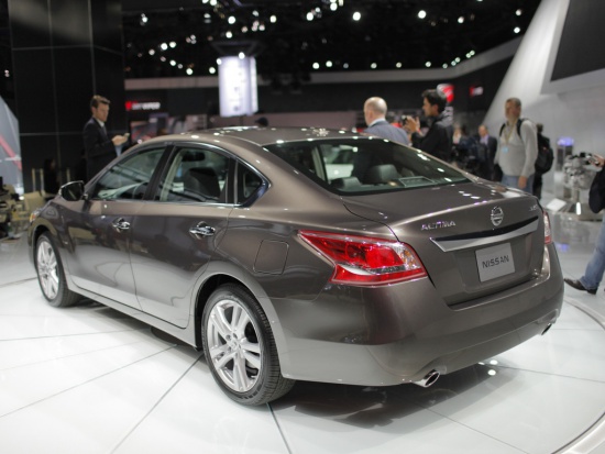 Nissan представил в Нью-Йорке новое поколение Altima