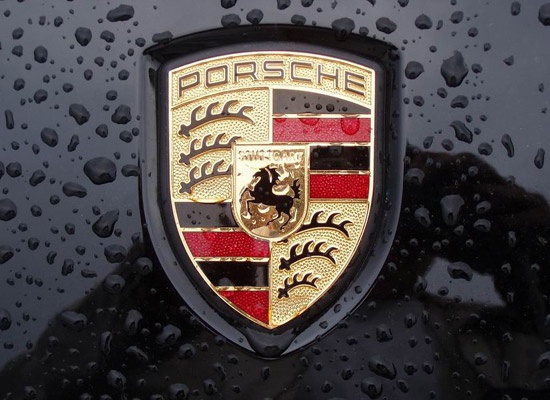 Продажи Porsche растут из-за китайцев