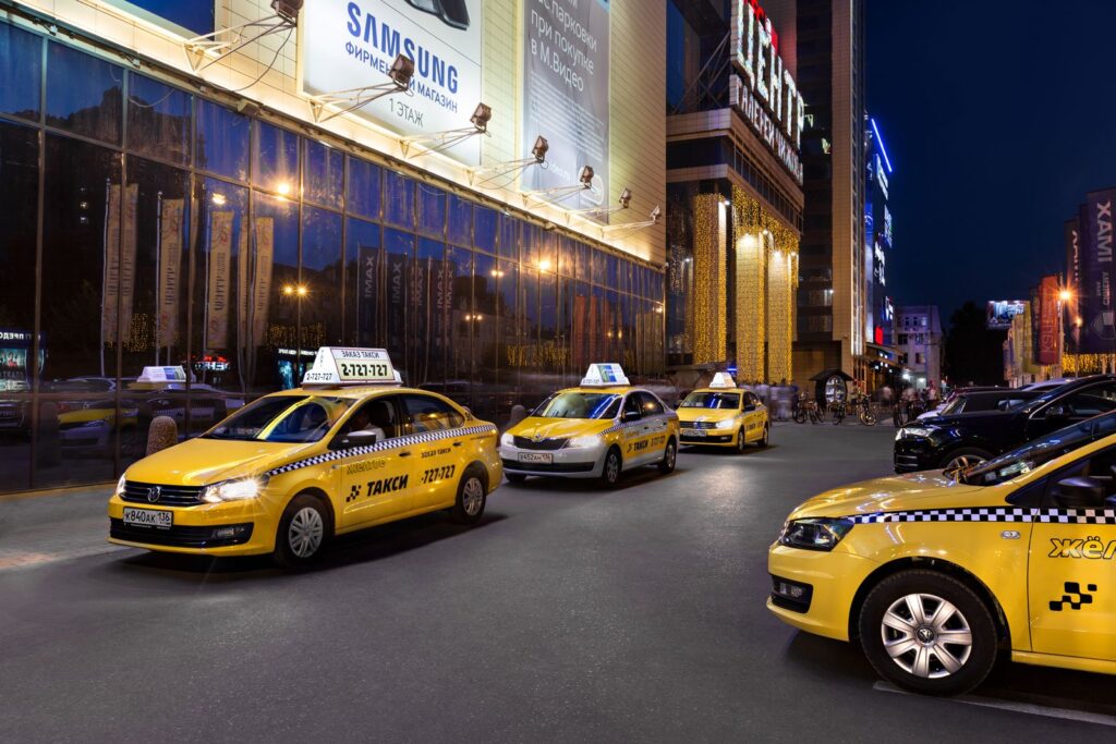 Также в департаменте выделили самый популярный сервис для заказа такси, это, как и было периодом ранее, система «Яндекс.Такси»