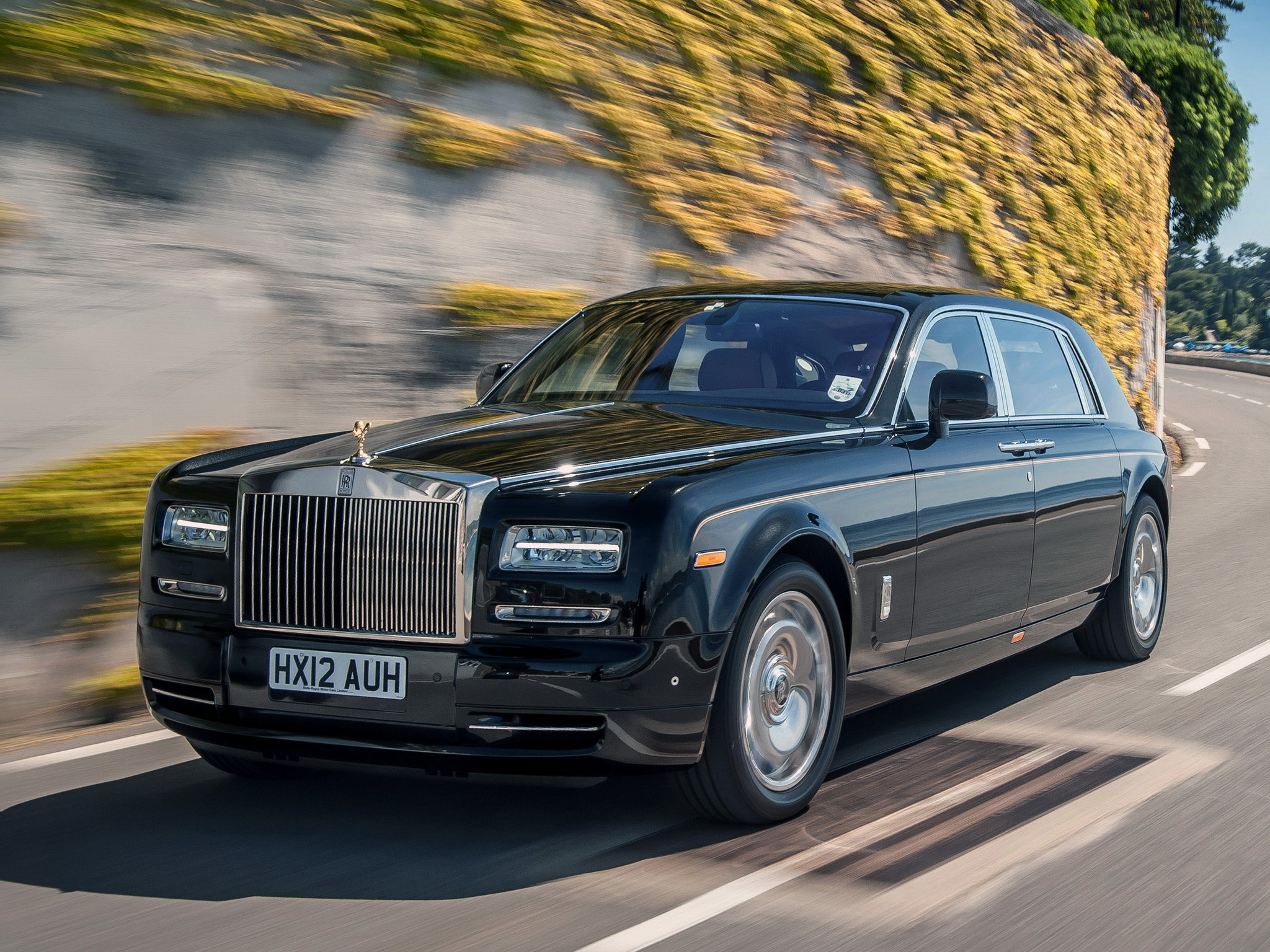Rolls-Royce Phantom не будет обладать полным приводом