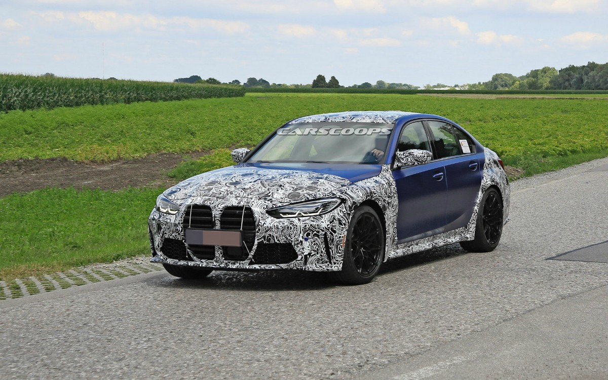 Удалось сфотографировать закамуфлированную BMW M3