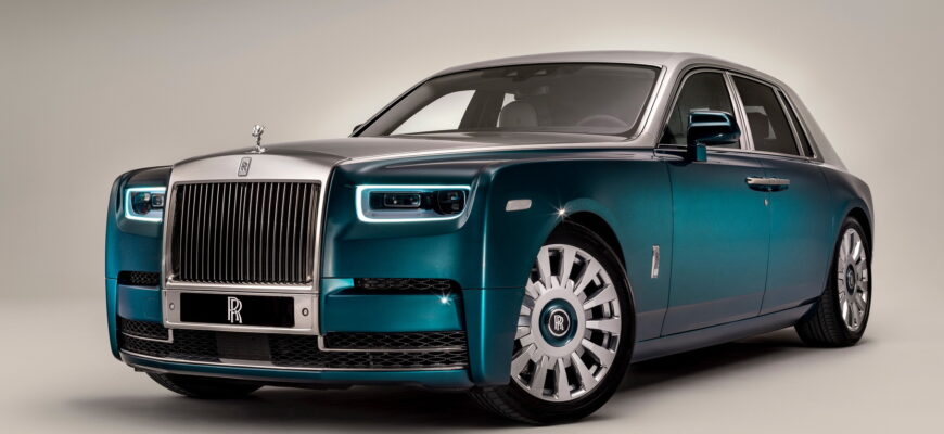 Rolls-Royce презентовал уникальный экземпляр Phantom