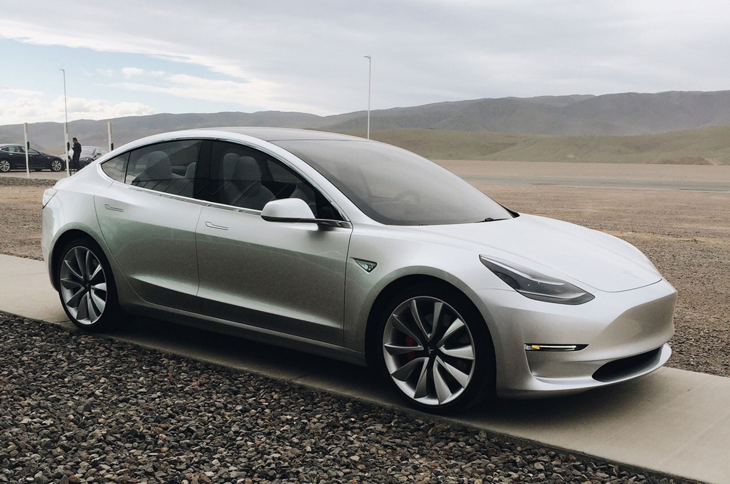 Компания Tesla не будет возвращать оплату при возврате авто