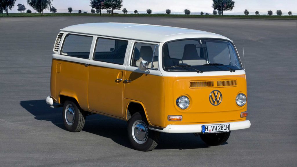 Автомобиль Volkswagen Transporter назван старейшим в мире коммерческим автомобилем