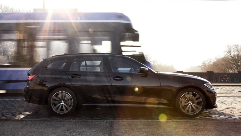 BMW переведет дизельные версии 3 серии в гибриды