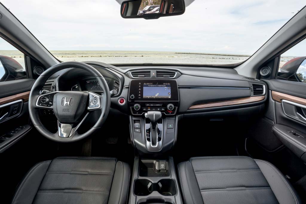 Салон Honda CR-V