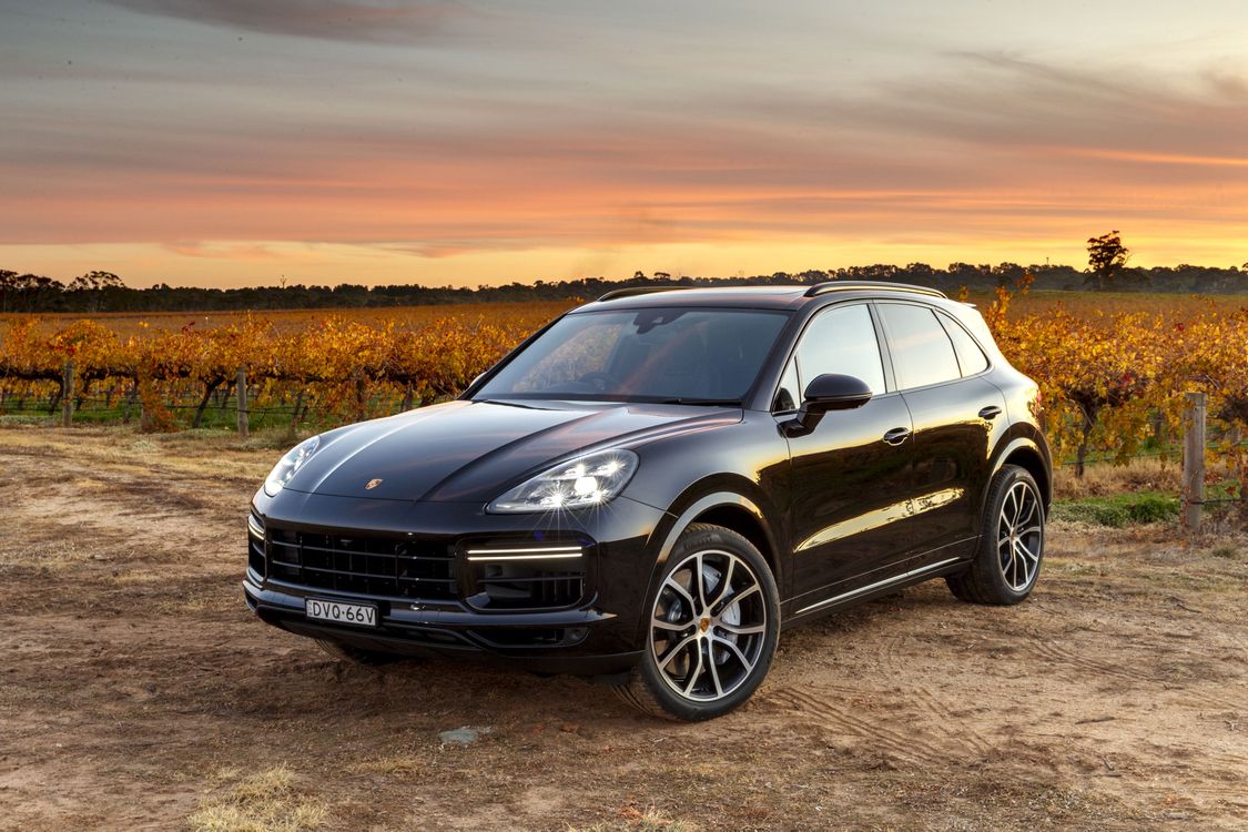 Партия Porsche Cayenne будет отозвана в России