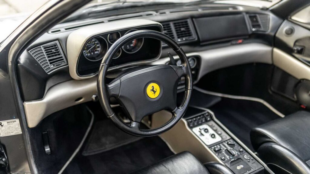 Салон Ferrari F355