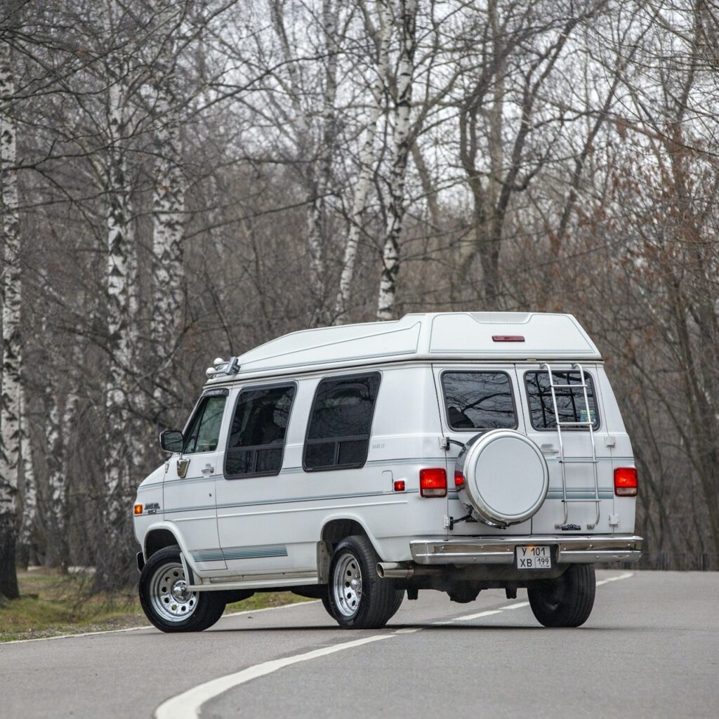 Американский минивэн для российских семей - Chevrolet Chevy Van
