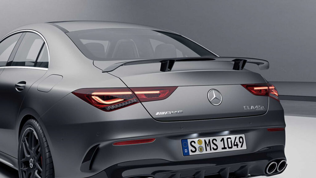 Mercedes-AMG выпустил аэродинамический обвес для CLA 35 и CLA 45