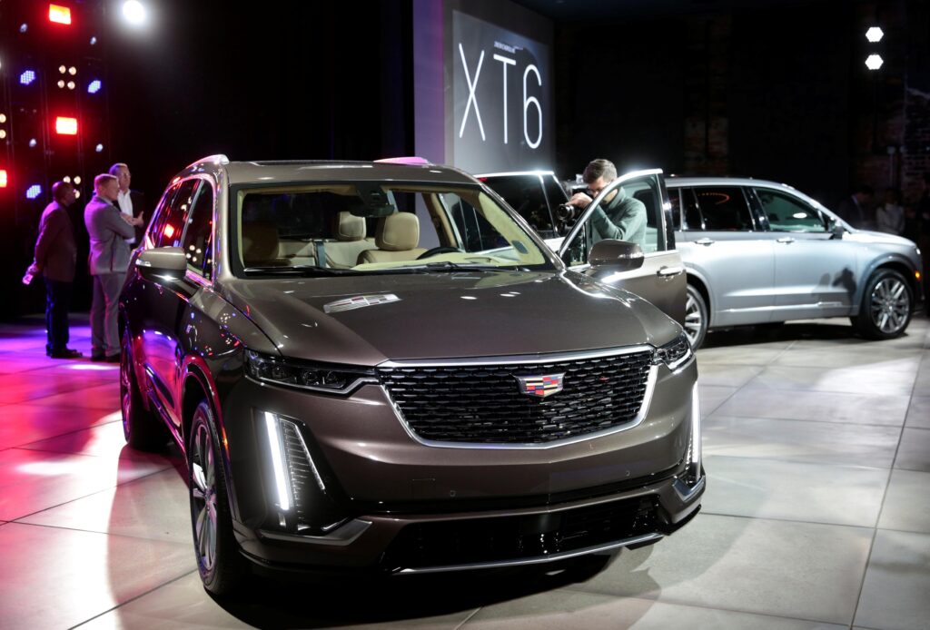 Cadillac будут выпускать премиальные электро-кроссоверы, которые будут конкурировать с Jaguar I-Pace или Mercedes EQC.