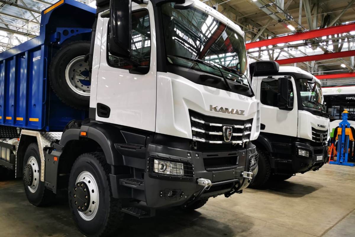 Производитель КамАЗ разработал инструктаж для будущих водителей своих грузовиков